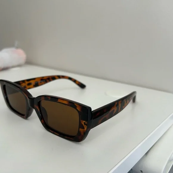 Tortoise Shell Sunglasses - Picture 2 of 3